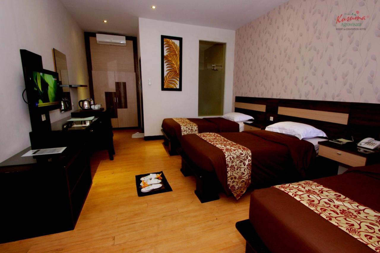 Kusuma Agrowisata Resort & Convention Malang Esterno foto
