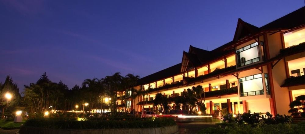 Kusuma Agrowisata Resort & Convention Malang Esterno foto
