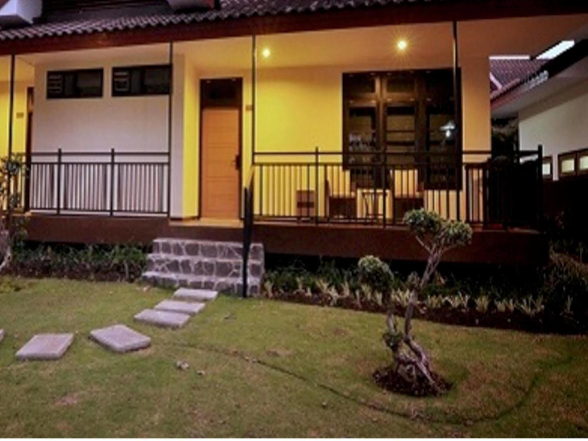 Kusuma Agrowisata Resort & Convention Malang Esterno foto