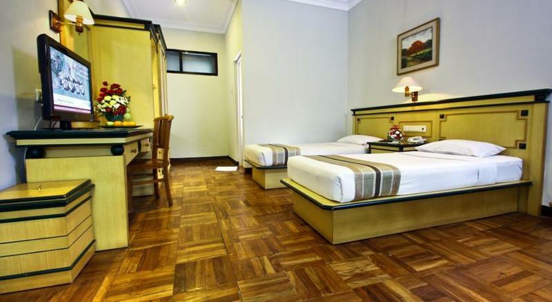 Kusuma Agrowisata Resort & Convention Malang Esterno foto